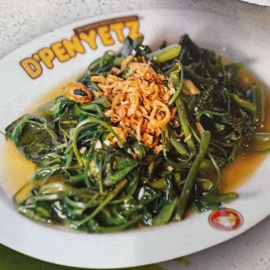 Garlic Water Spinach (KANGKUNG POLOS)