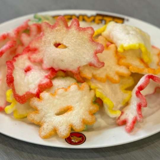 KERUPUK (ONION CRACKERS)