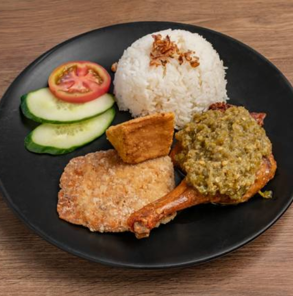 Indonesian Green Chilli Fried Duck (DF)