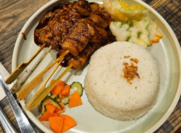 Sate Ayam + Rice