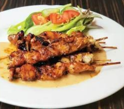 CHICKEN SKEWERS