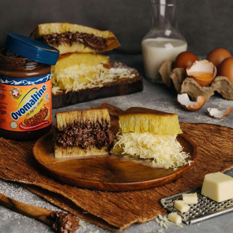 Martabak Half Ovomaltine and Half Cheese
