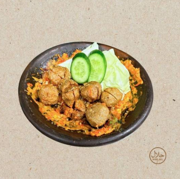 Nasi Bakso Penyet Otentik / Smashed Meatball with Sambal
