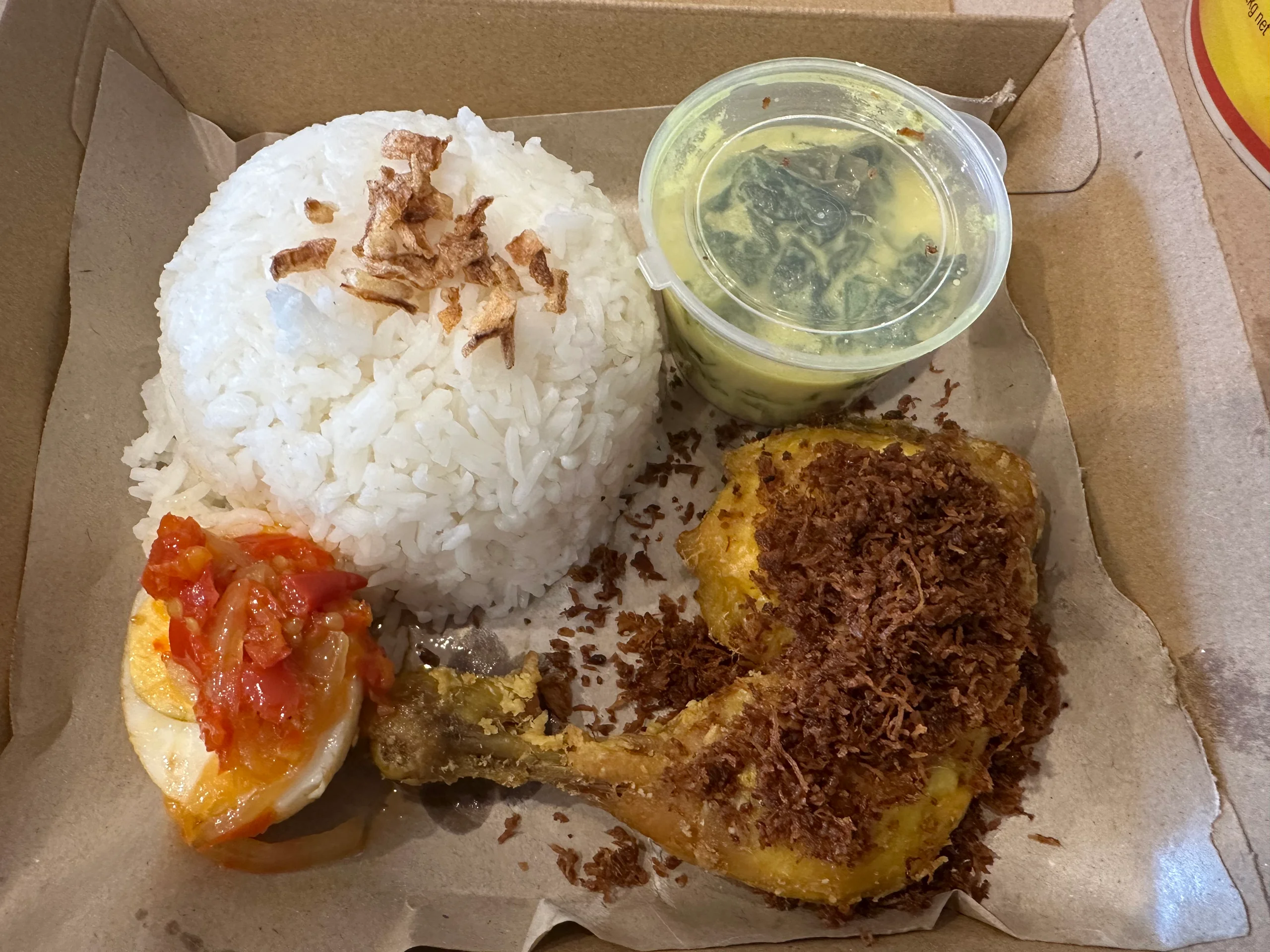 Nasi Padang Ayam Goreng