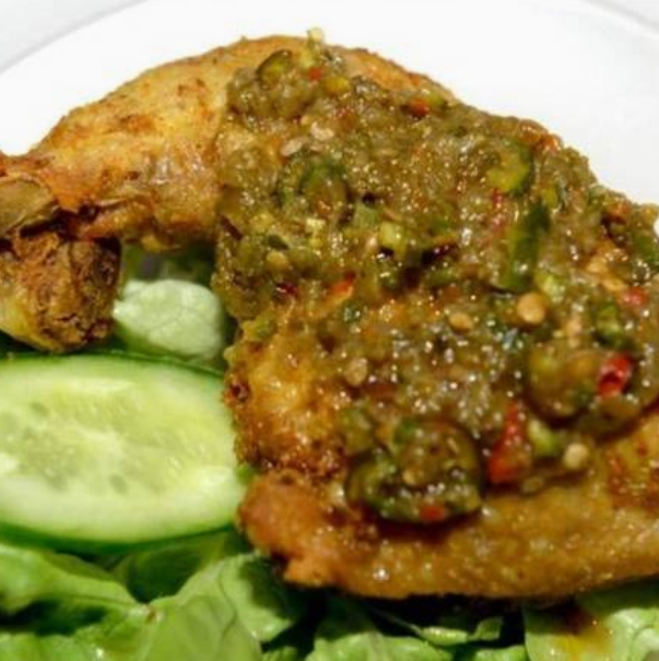 Ayam Goreng Cabe Ijo