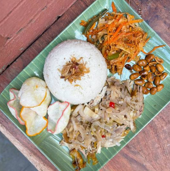 Ayam Suwir Sambal Matah