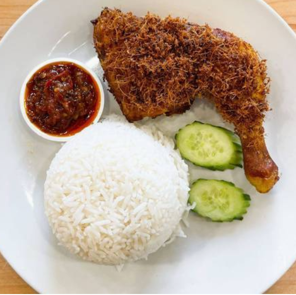 Nasi+ Ayam Goreng Lengkuas