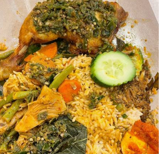 Nasi Kapau Ayam Goreng Cabe Ijo