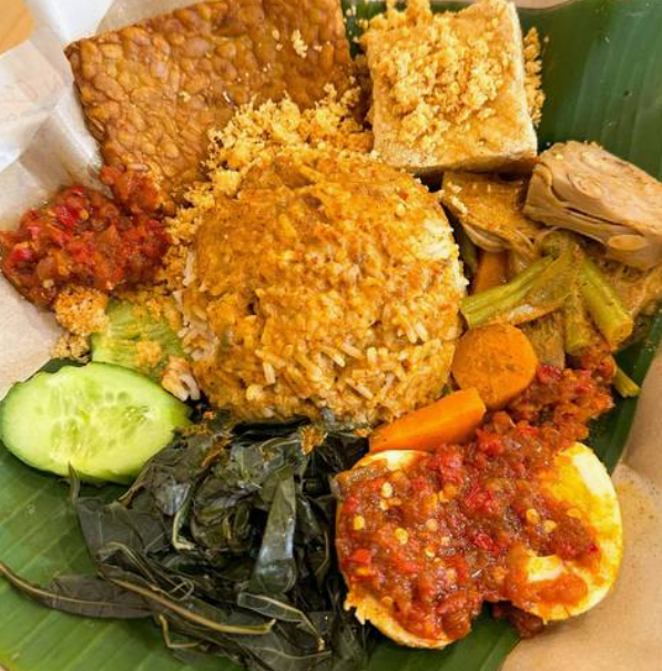 Nasi Kapau Tofu Tempeh Goreng