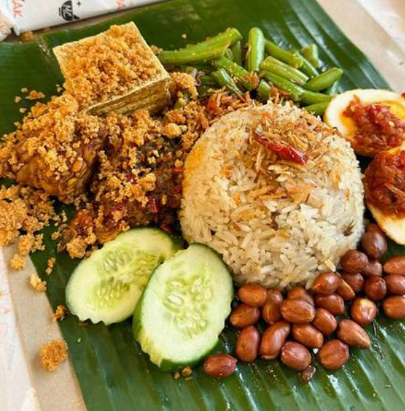 Nasi Prang Tofu Tempeh Kremes
