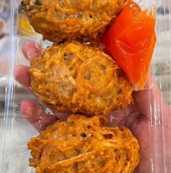 Talas Goreng / Uyen / Fried Taro Fritters