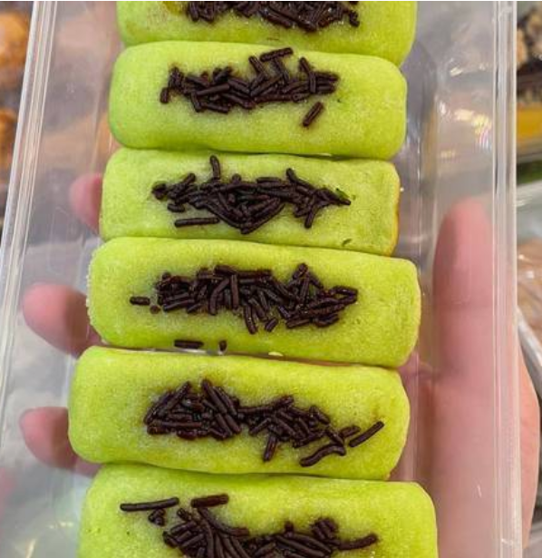 Kue Pukis /Pandan Coconut Milk Cake