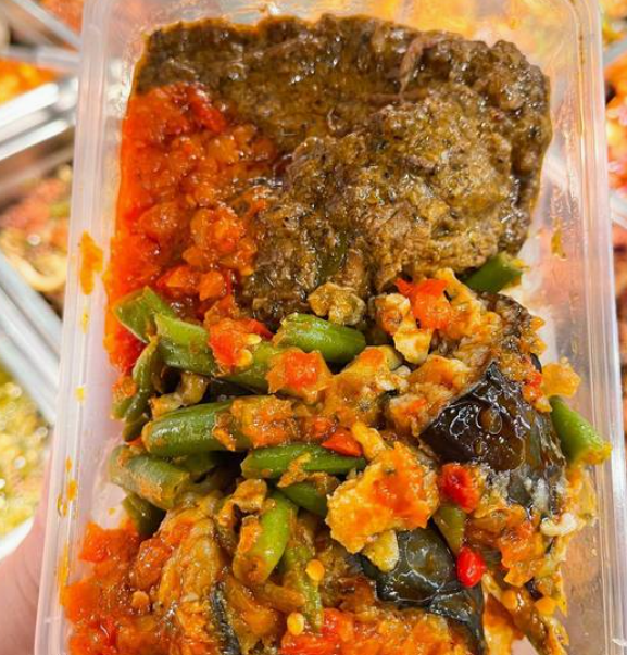 Nasi Rendang Sapi + Sambal Terong Buncis (2 Choices)