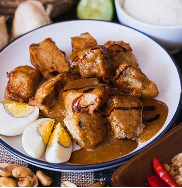 Indonesian Fried Dim Sum with Peanut Sauce