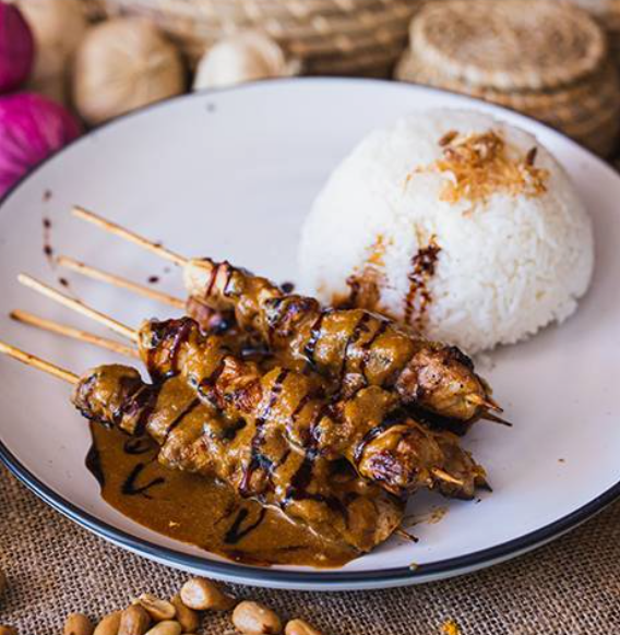 Chicken Satay with Peanut Sauce