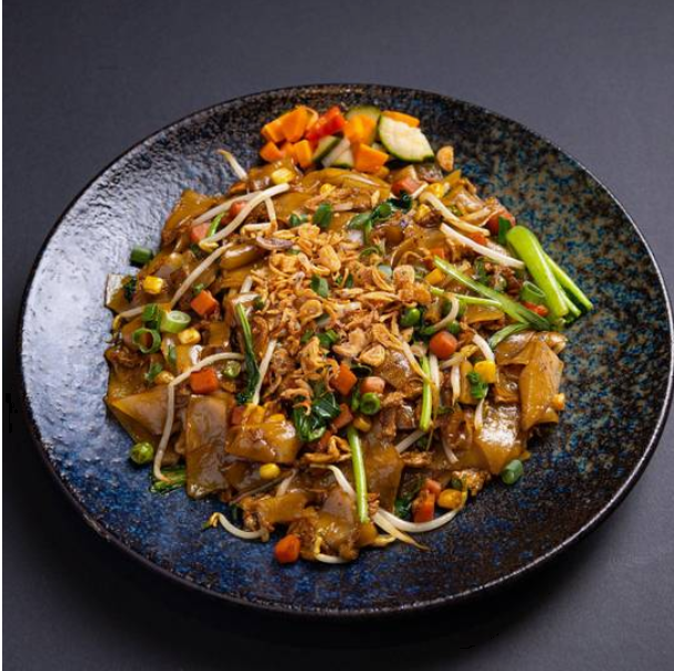 Fried Flat Rice Noodles Vegetarian