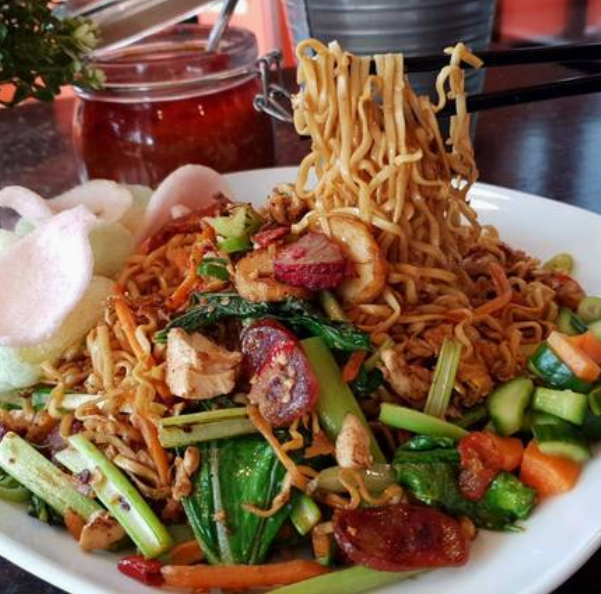 Mie Goreng Babi Telur Asin