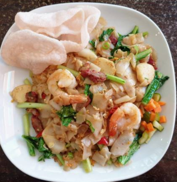 Kwetiau Goreng Polos Kombinasi