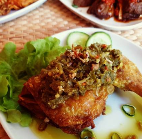 Ayam Goreng Sambal Ijo