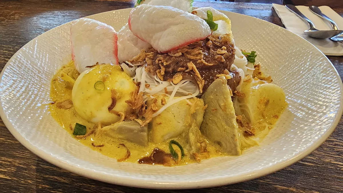 LONTONG SAYUR 