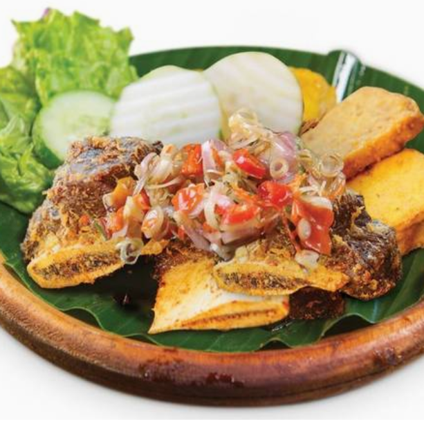 Iga Penyet Sambal Matah