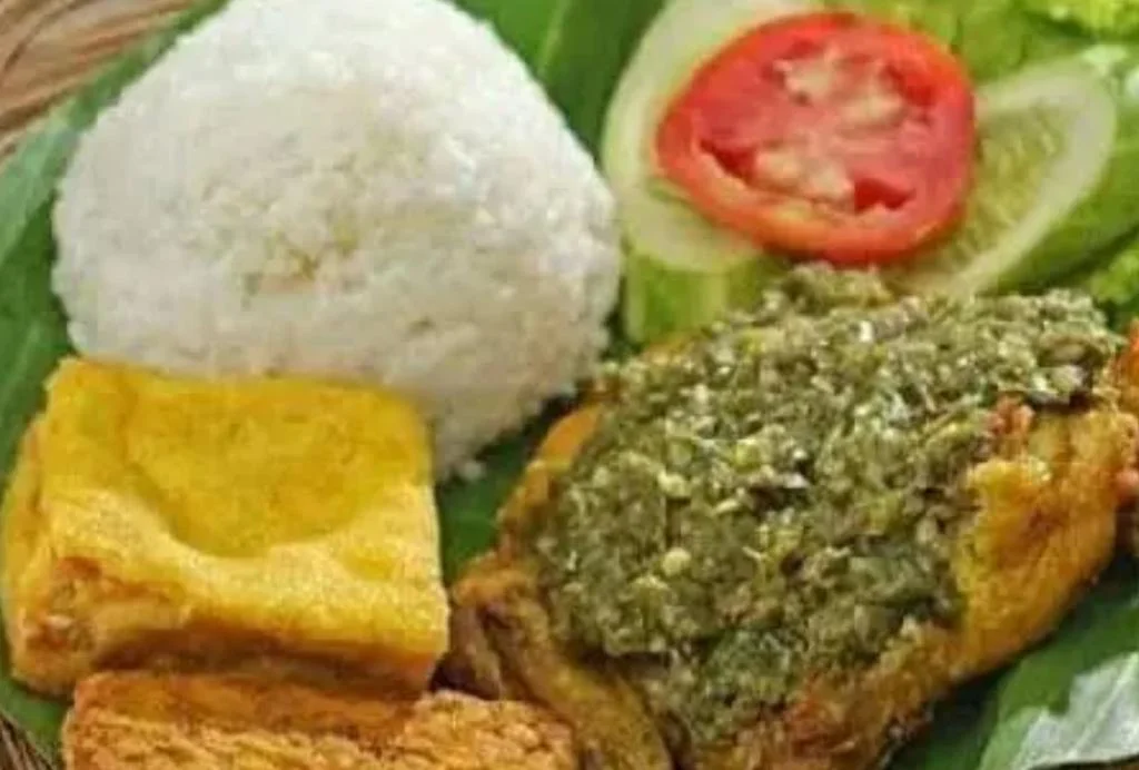 Nasi Ayam Gepryek Cabe Ijo